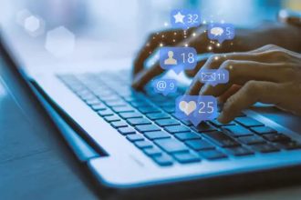 Turning Followers into Customers with Social Media Marketing