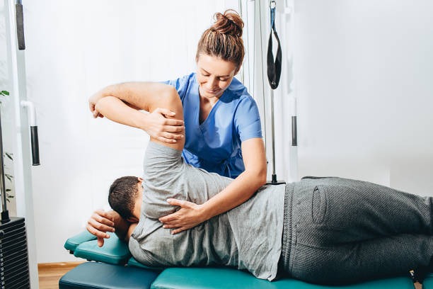 Techniques That Sports Physios Use to Ease Back Pain
